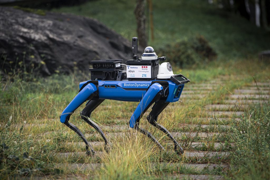 O robot no seu percorrido polo campus